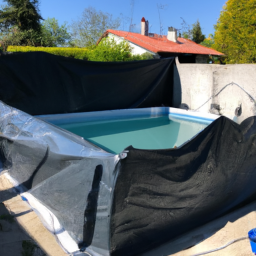 Accessoires et Produits d'Entretien : Astuces et Solutions pour une Piscine Impeccable Noisiel